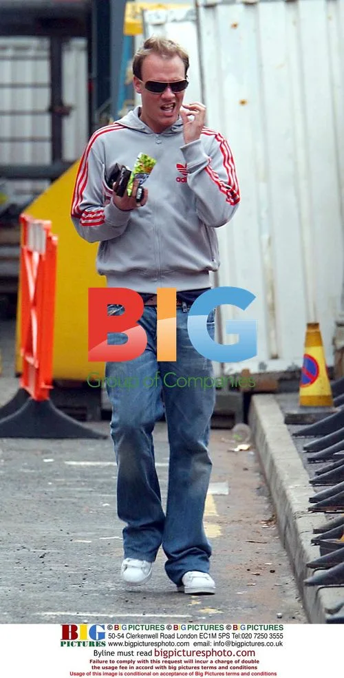 Coronation Street Cast on Set