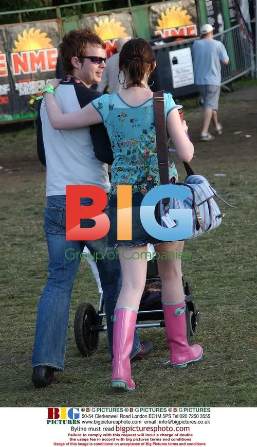 Sophie Ellis Bextor with family at V Festival 2004