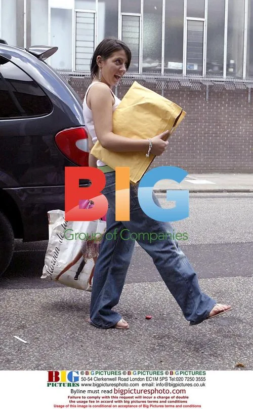 Big Brother 5 Girls Shopping