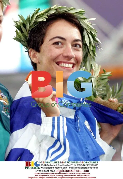Athanasia Tsoumeleka Wins Gold at Athens 2004