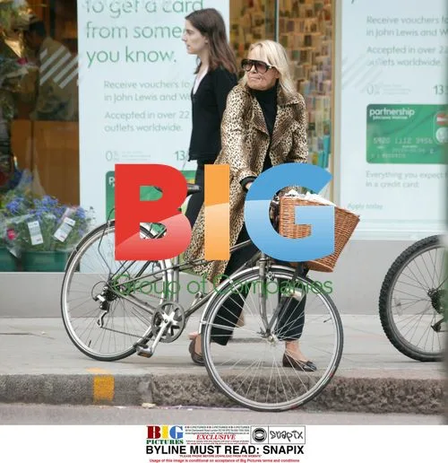 Anita Pellenberg Out Shopping in London