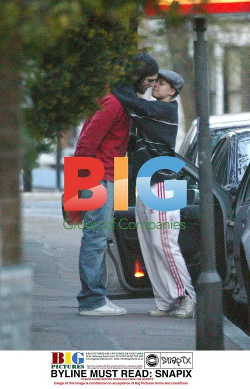 Samantha Morton and Boyfriend Kissing