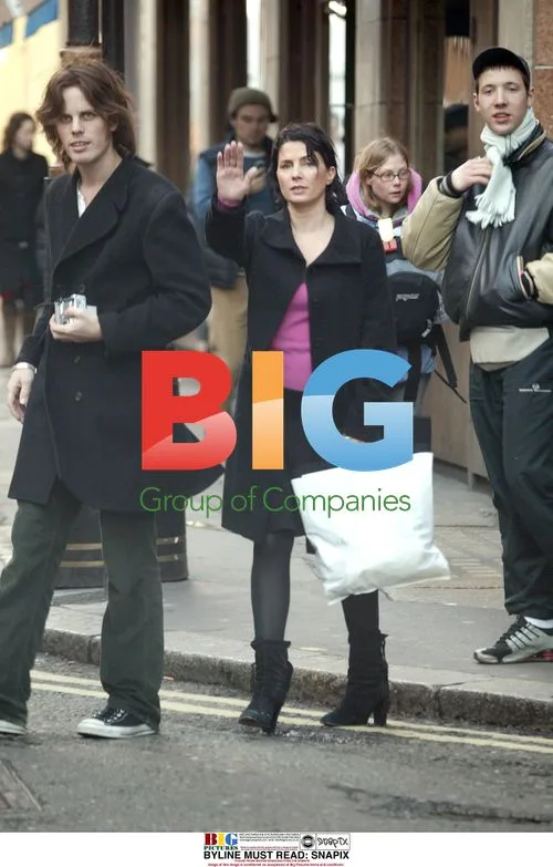Sadie Frost and boyfriend out shopping