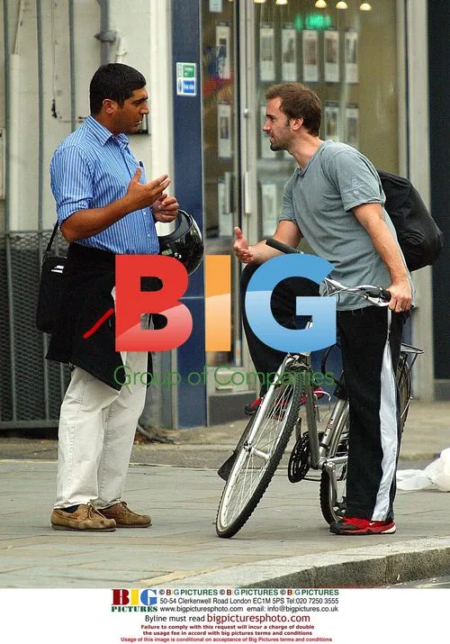 Joseph Fiennes Shopping in West London