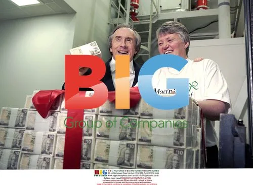 Sir Jackie Stewart Hands Over £1M to Charity
