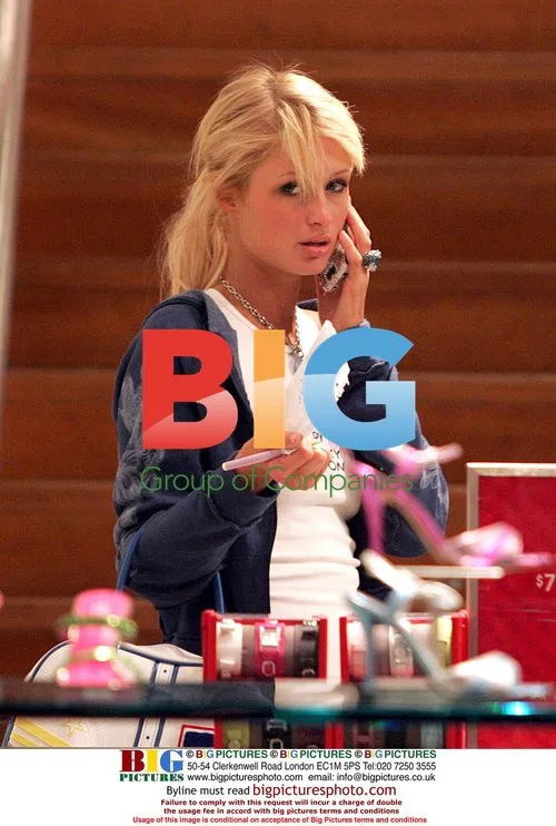 Paris Hilton Returns Home After VH1 Awards