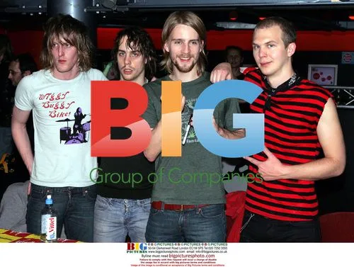 RazorLight Perform and Sign Autographs