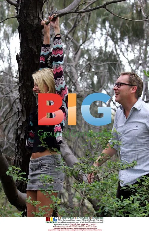 Vic Reeves and Nancy Sorrell go for a romantic walk