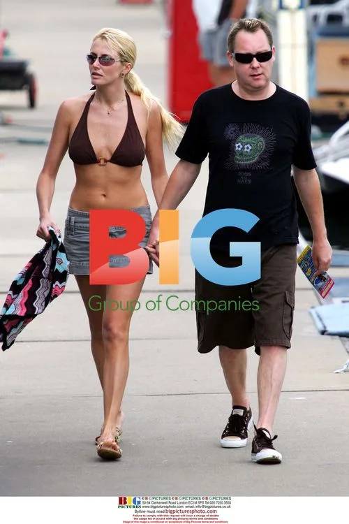 Nancy Sorrell and Vic Reeves Boating