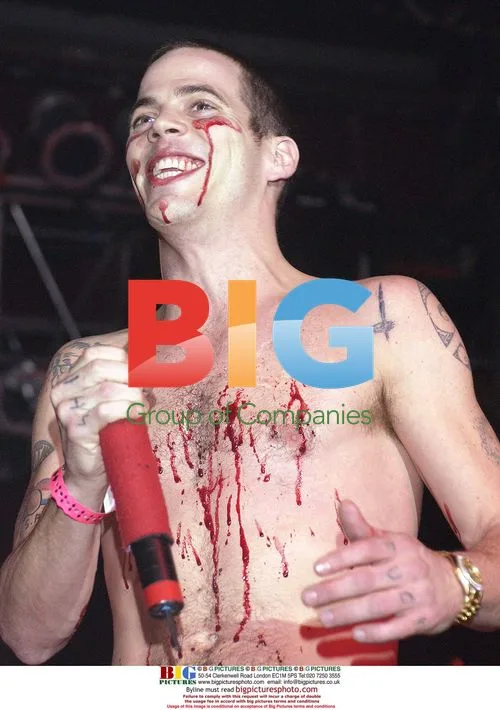 Steve-O Entertains Pre-Motley Crue Show