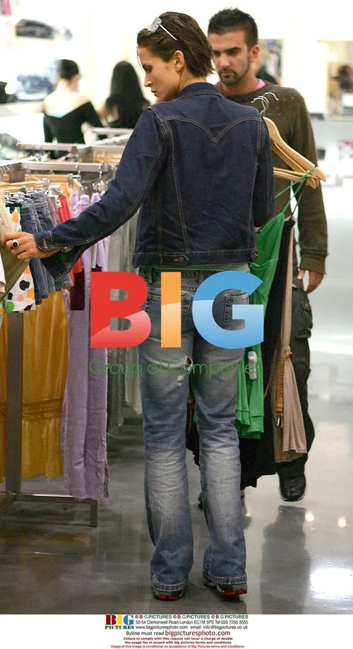 Sophie Anderton Shopping in Australia