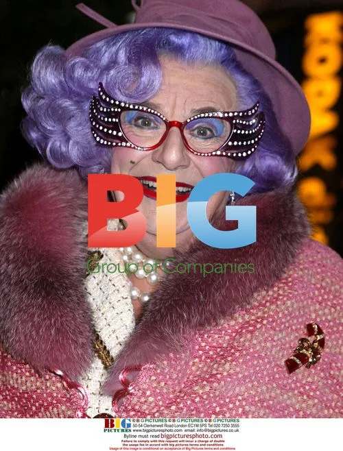 Dame Edna and Brooke Shields at Broadway Tree Lighting