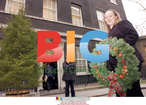 Christmas Tree Delivery to 10 Downing Street