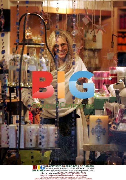 Sean Stewart and Mum Alana Shopping in Malibu