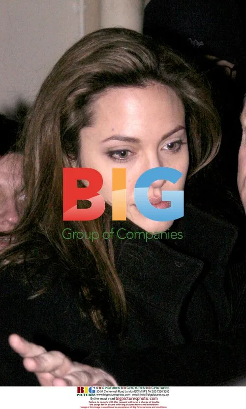 Angelina Jolie Leaving Paris Hotel