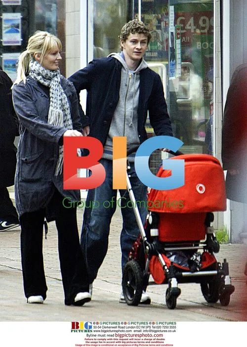 Ole Gunnar Solskjaer and Family Stroll