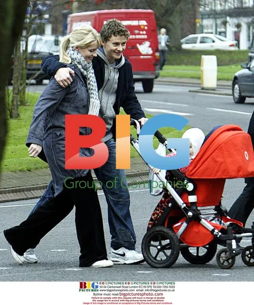 Ole Gunnar Solskjaer and Family Stroll