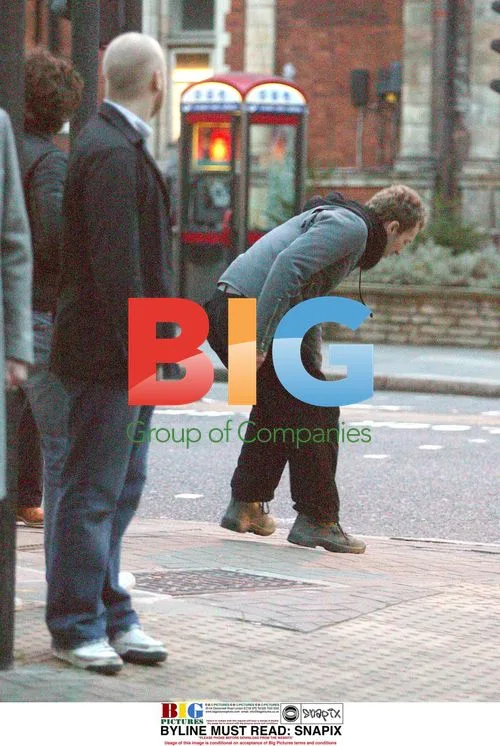 Chris Martin and Coldplay Shopping in Notting Hill