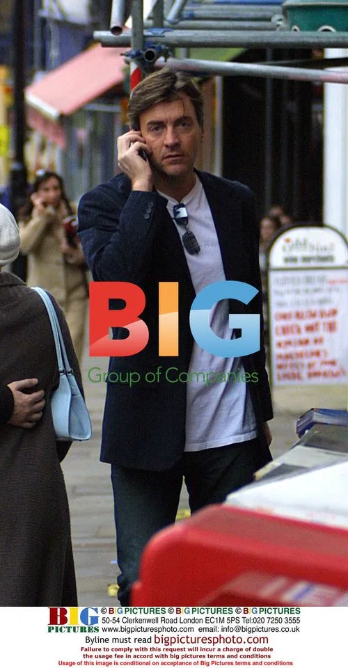 Richard Madeley Shopping in London