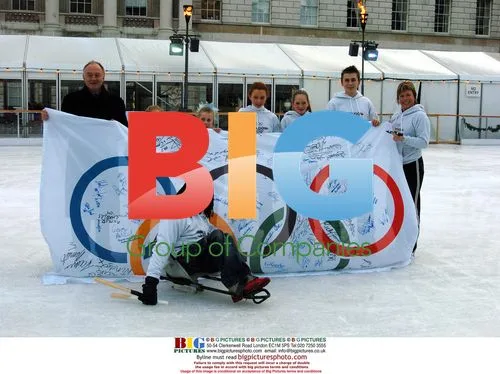 Mayor Launches 'Silver Blades' Ice Skating Project