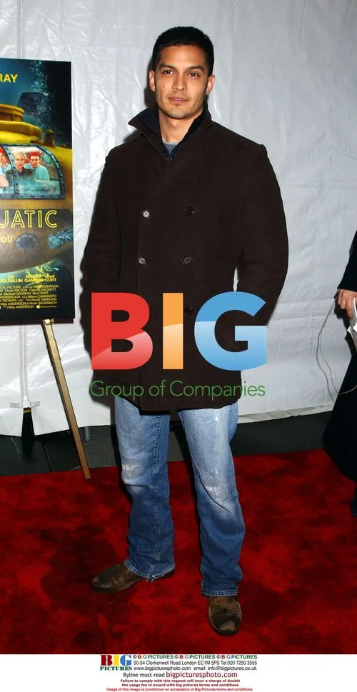 Nicholas Gonzalez at 'The Life Aquatic' premiere