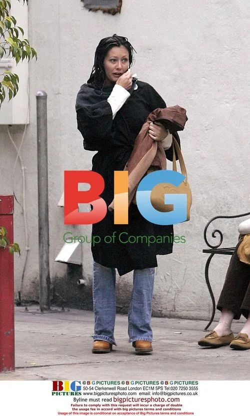 Shannen Doherty Smoking at Salon