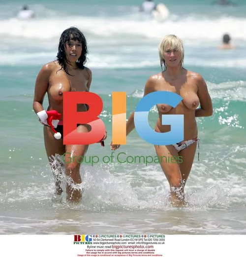 Aussie Models Lianni and Mellisa Topless Fun on Bondi Beach