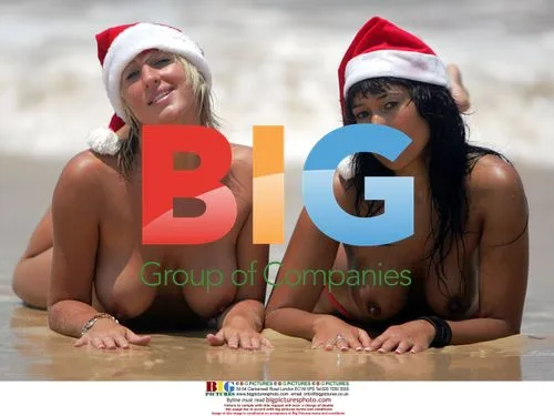 Aussie Models Topless Fun on Bondi Beach