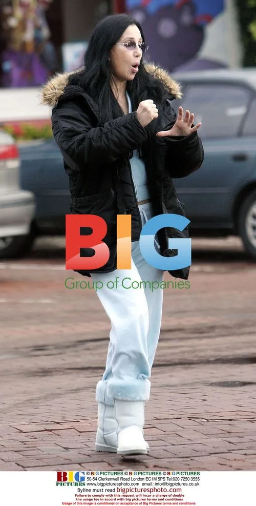 Cher Shopping in Malibu