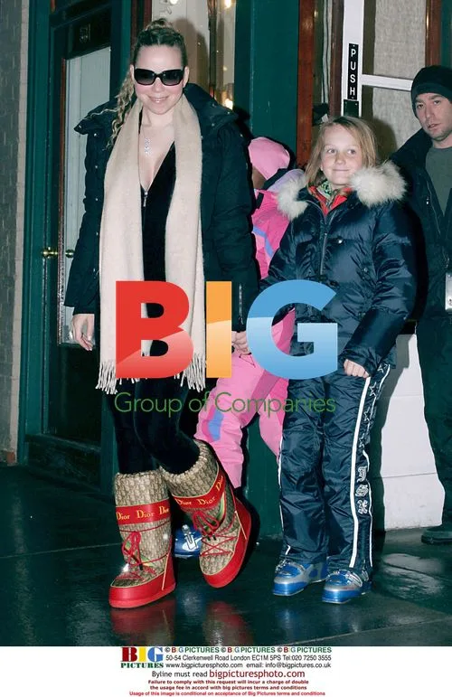 Mariah Carey Out Shopping in Aspen