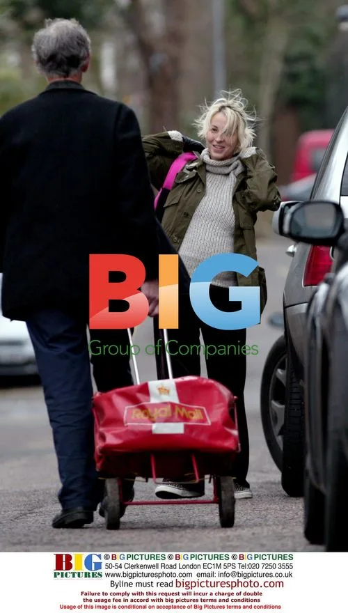 Natalie Appleton and Boyfriend Out for Dinner
