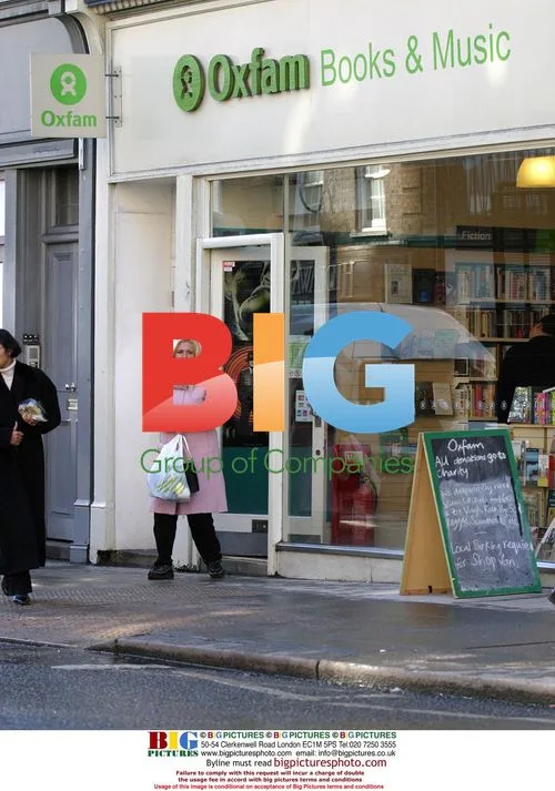 Vanessa Feltz on Bargain Shopping Spree