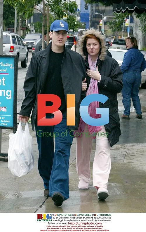 Debra Messing and Husband Shopping