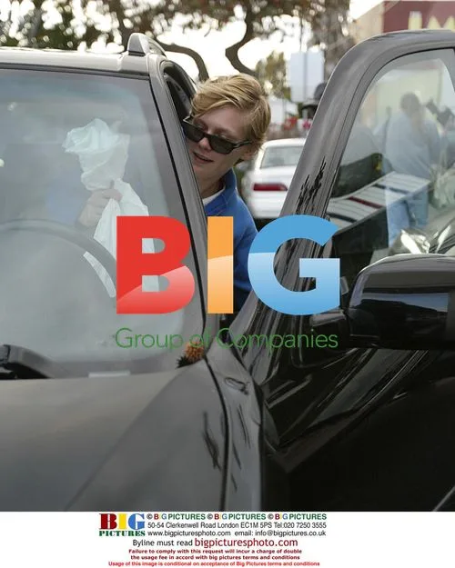 Kirsten Dunst Shops at Fred Segal