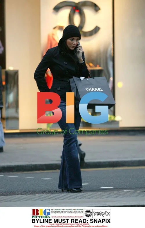 Martine McCutcheon Shopping in London