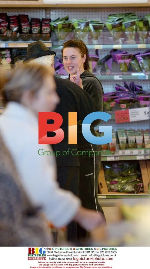 Mel C Spotted Shopping in North London