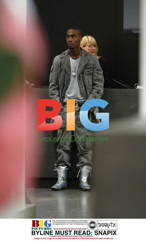 Blue Singer Simon Webbe Shopping in London