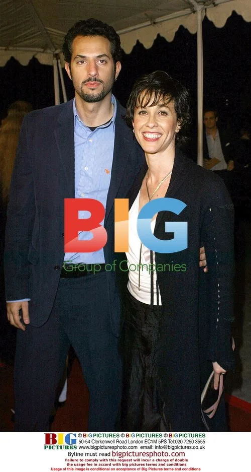 Alanis Morissette & Guy Oseary at 'Starsky & Hutch' Premiere