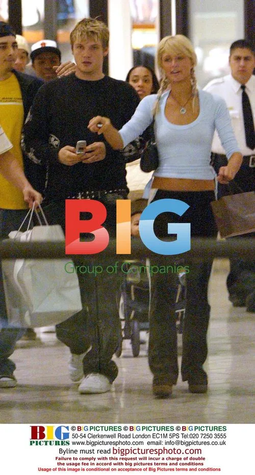 Paris Hilton and Nick Carter Shopping