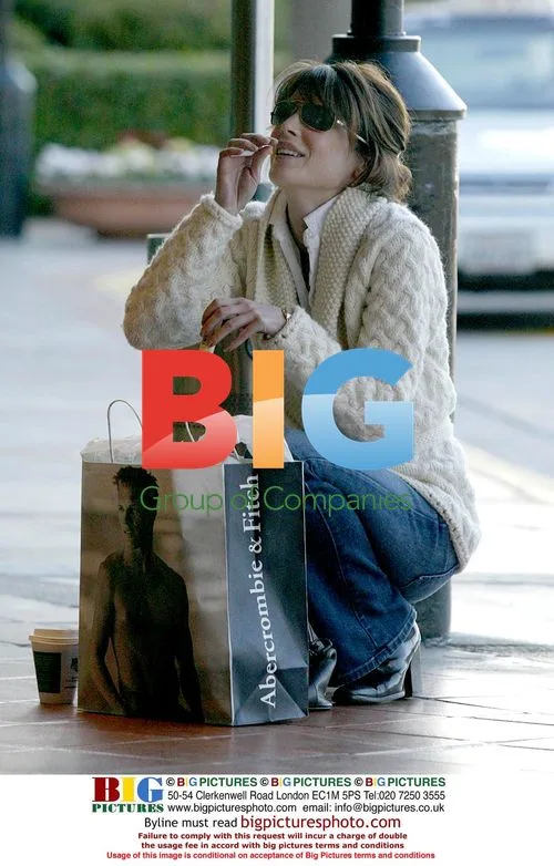 Lara Flynn Boyle Shopping in Beverly Hills