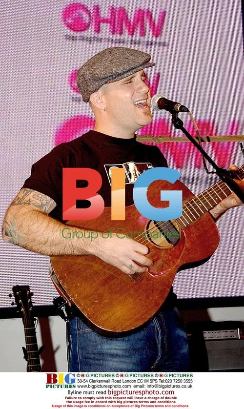 Gary Jules Performing at HMV, London