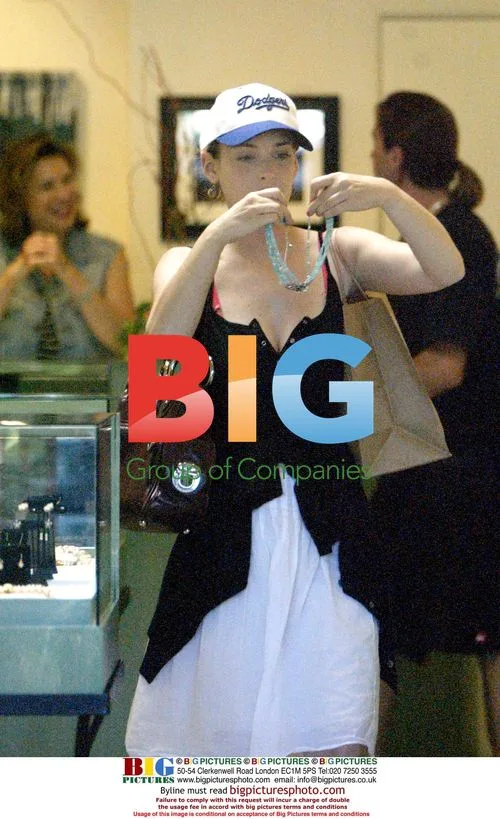 Winona Ryder Shopping for Jewelry in Malibu