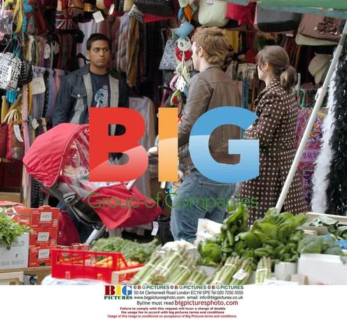 Sophie Ellis Bextor Shopping in Notting Hill