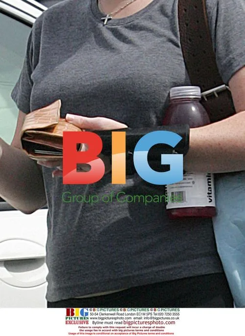 Holly Marie Combs Leaving Yoga Session