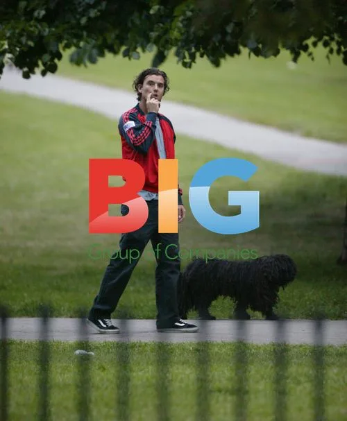 Gavin Rossdale Walks His Dog in London