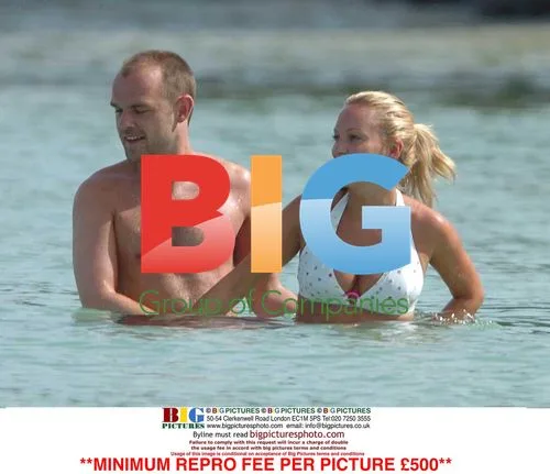 Joanna Taylor and Danny Murphy Swim in Caribbean