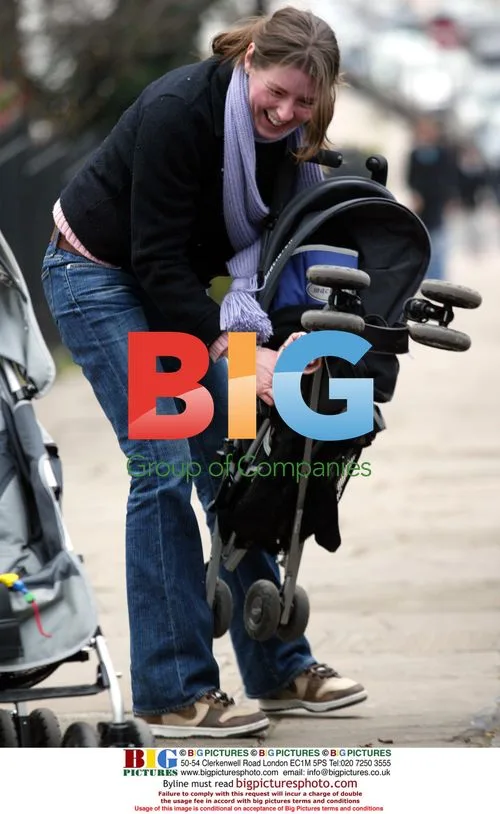 Jules Oliver collapsing pram in Primrose Hill