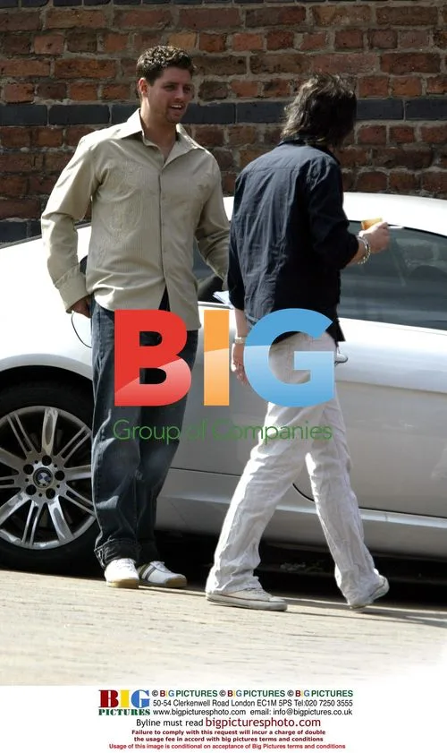 Coronation Street Cast on Set