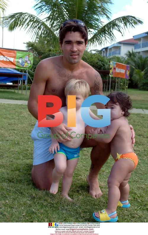 Deco Enjoys Family Holiday in Bahia