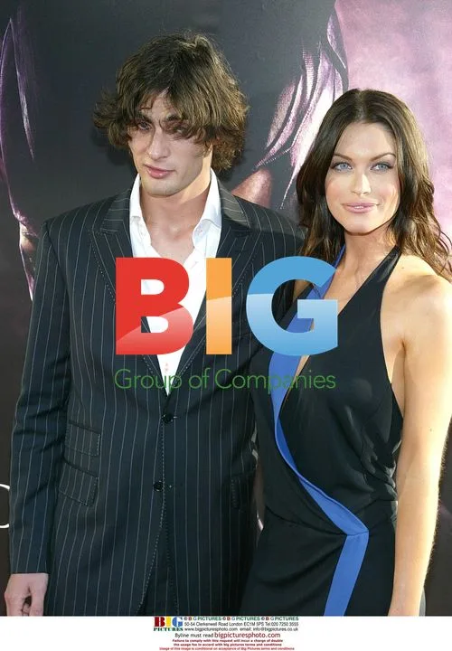 Actress Kim Smith at 'Catwoman' Premiere